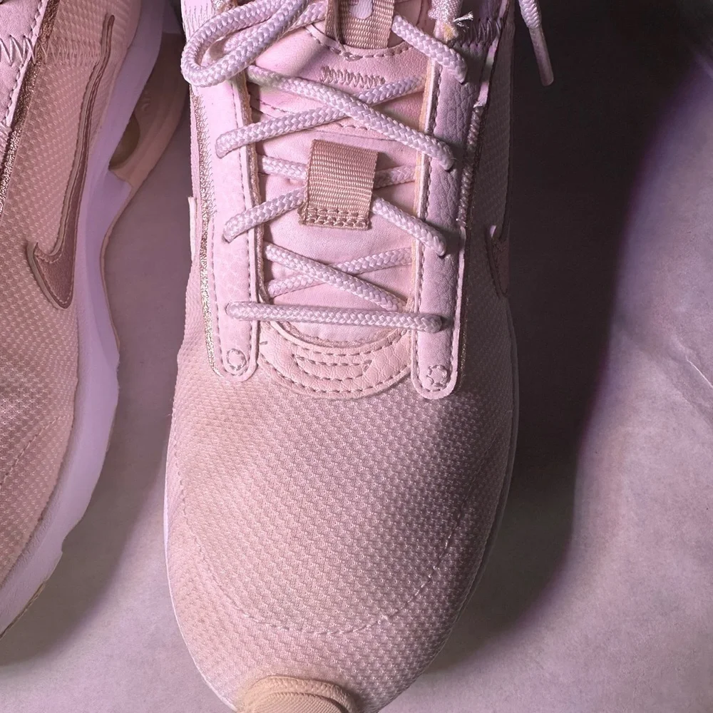 Nike Women's Beige Sneakers